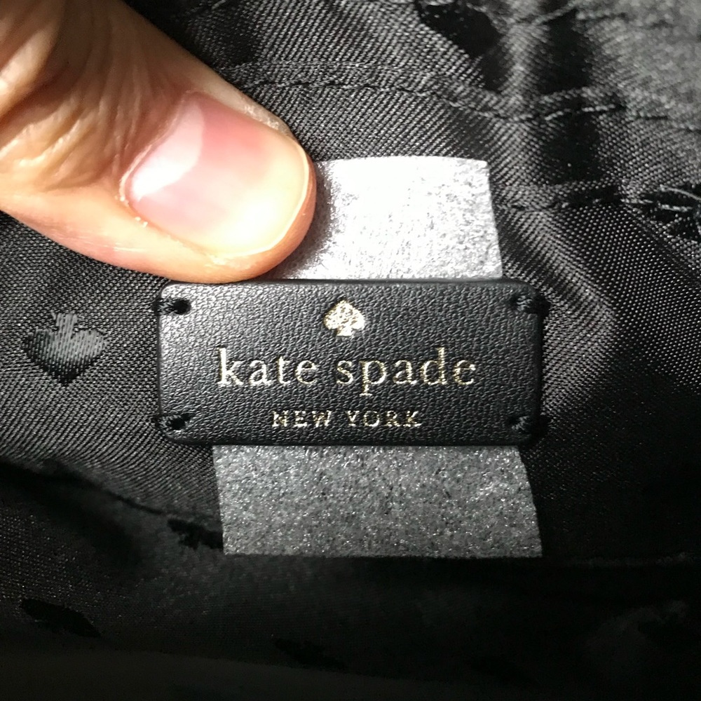 Kate spade large wristlet🎈🎈 - Picture 7 of 9